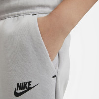 Nike Tech Fleece Jogger pour enfant, gris et noir