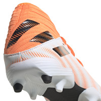 adidas Nemeziz.3 Grass Chaussure de Chaussures de Foot (FG) Enfant Blanc Noir Orange