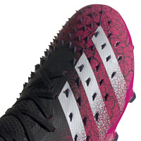 adidas Predator Freak.2 Terrain sec Chaussures de Foot (FG) Noir Blanc Rose
