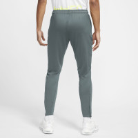 Pantalon d'entraînement Nike F.C. Essential Vert foncé Blanc